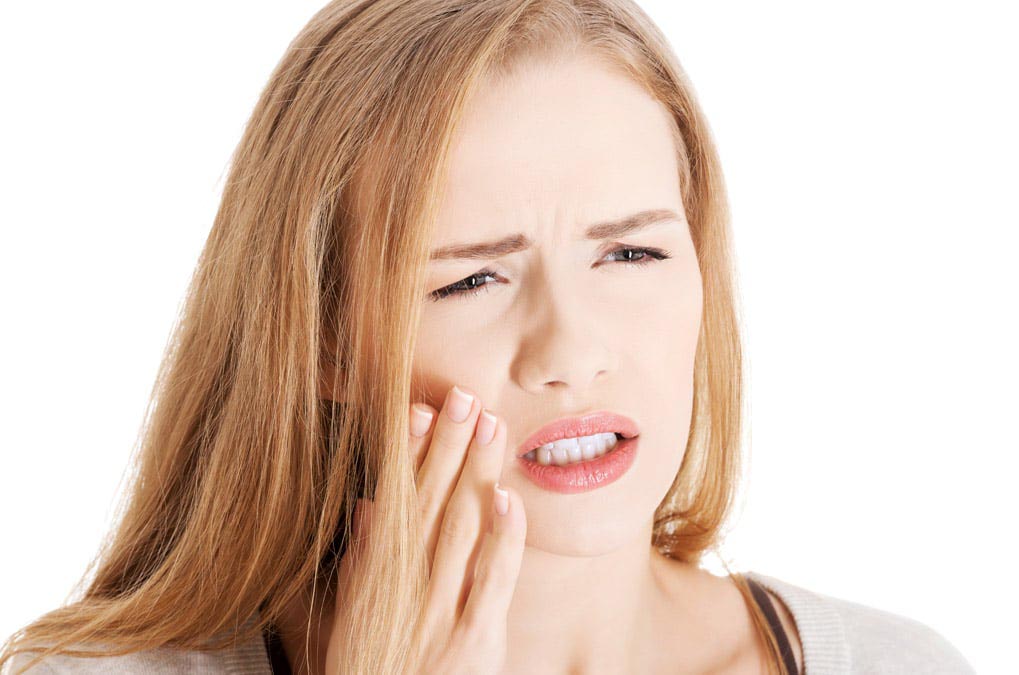 Dolgulu Diş Neden Ağrır ve Ne Zaman Hekime Gidilmeli?